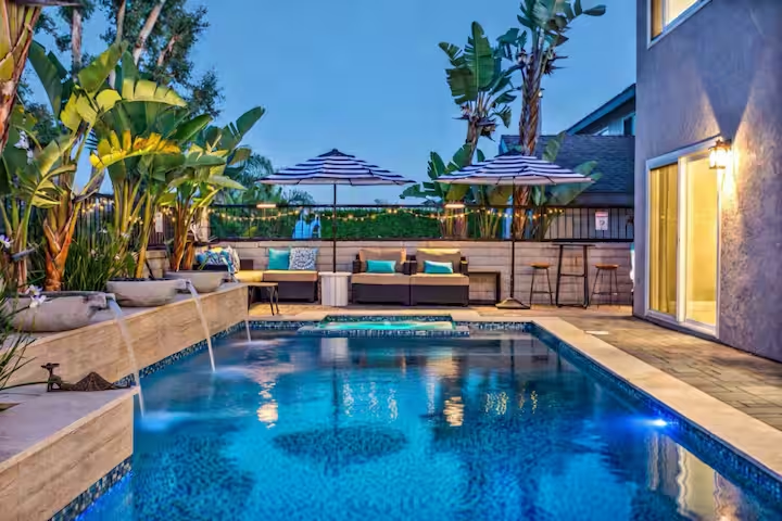 6BR SoCal Oasis with Pool Spa Sauna